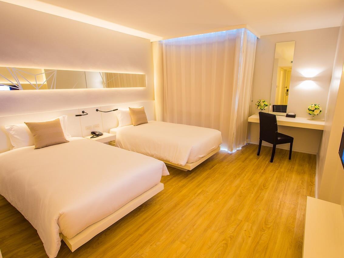 Crystal Hotel Hat Yai Exterior foto